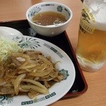 日高屋 - 生ビール310円と生姜焼き定食650円
