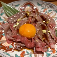 咲夜島 - （追加）鹿児島黒牛 炙りユッケ ¥2750◎