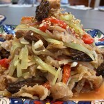 館山美食倶楽部 - (1-2)焼きパプリカと羊耳キクラゲとモリーユ茸の胡麻油和え