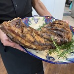 館山美食倶楽部 - (4)ラム後ろ足の丸ごと炭火焼き