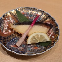 築地青空三代目 大名古屋ビルヂング店 - マトウ鯛の焼き魚