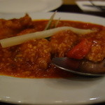 Casa Armas Tapas Bar Y Restaurante - 揚げた白身魚のトマトソース煮