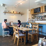 リトルネスト - 店内雰囲気