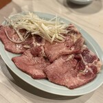 焼肉 三宝苑 - タン
