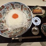 茶寮哲心 - セットはそれぞれ蕎麦の実入りフィナンシェが付いている。