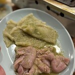 焼肉 三宝苑 - センマイ焼き、コブクロ