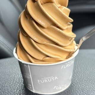 ル・パティシエ・フルタ_0