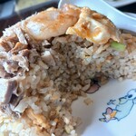 広ちゃん飯店 - 五目チャーハンの断面