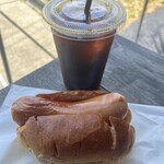 Blue DOOR Coffee - 料理写真:店外で