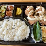 ショップ ヨシダ - チキン南蛮弁当580円