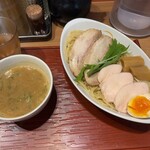 麺 ヒキュウ 六甲道店 - 