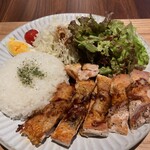 MONTER Cafe - 「身体の中から健康的に」をコンセプトに、栄養バランスを考えたヘルシーで美味しいお料理を提供してくれます。