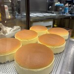 りくろーおじさんの店 - 