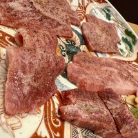 神戸焼肉 金虎 - 