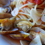 洋食家ふらいと - ボンゴレロッソの大きなアサリ（＾＾）