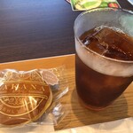 どら焼き まかな - 昼下がりのティータイム。620円（税抜き）の幸せ♡