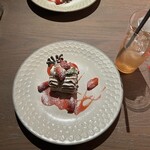 RACINES Boulangerie & Bistro - 