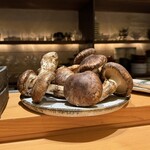 みえ田 - 国産松茸