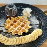 CAFE 6868 - 米粉のとうっふる（キャラメルバナナ）
岡山県産の米粉と豆腐でふわもち食感で甘さ控えめに仕上げています！
キャラメルとバナナの黄金コンビとご一緒にお楽しみください！