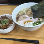 中華そば こてつ - 特製ラーメン(こってり)➕チャーシューご飯