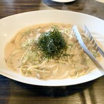 ピッツエリアバール　CACTUS　D'ORO - 3種のネバネバ（めかぶ・オクラ・なめこ）とツナの明太クリーム生パスタ（乾麺に変更）