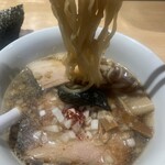 煮干しのビリー - 平打ちストレート中太麺