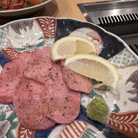 神戸焼肉 金虎 - 