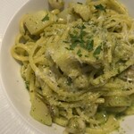 ROSE BLUE - 北あかりと貝小柱のジェノベーゼ　リングイネ