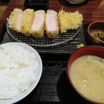 とんかつ六角箸 - 上ロース豚かつ2300円（税込）