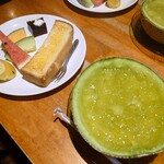 果実香 - メロンジュース(高級アールスメロン使用)850円＋無料モーニング