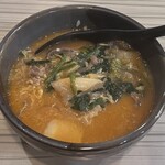 焼肉家けんちゃん - ユッケジャンクッパorラーメン 898円 　+ ハーフサイズ（ユッケジャン）-290円 