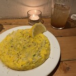 Bistro CLOVER - しらすと青唐辛子のオムレツ