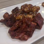 焼肉家けんちゃん - ホルモンミックス 888円