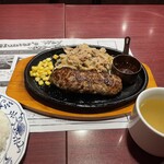 グリルハンター - 手ごねハンバーグステーキ&ハンター焼（鉄板牛肉パスタ）S150g 1,280円