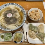 手打ちうどん 上を向いて - 