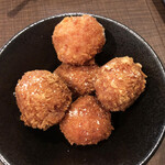 肉山 - 5．国産豚と和牛の合挽きメンチカツ