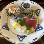 日本平ホテル - 造里　本日の四種盛り(清水鰹、いか、鯛、さざえ) しらす沖漬けなど