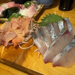 魚善 - 赤貝、真鯵