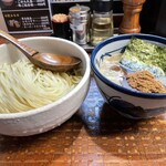 麺処 井の庄 - 濃厚つめん（300g） 1,100円