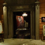 THE BAR - 左が生演奏バー