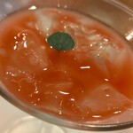 ウエストパパ - 白ワインゼリーと西瓜のジュ、ミント乗せ