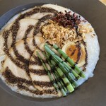 放鬆 - 豚肉の薄切りののった1番人気というお粥