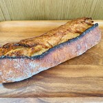 ショウパン アルティザン ベイクハウス - 農林バゲット61