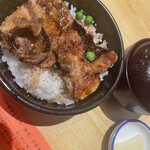 豚丼のぶたはげ 本店 - 