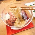 RAMEN ぶろす - 米沢牛ローストビーフと神戸牛ジュレの冷やし(麺)