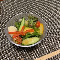神戸プレジール 本店 - 兵庫県産野菜のフレッシュサラダ(13種類)。梅ドレッシング