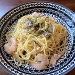 HUB - 海老とタコのタラコクリームパスタ