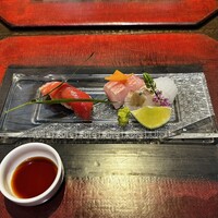 暗闇坂宮下 丸の内店 - 造り