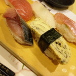 お食事は握りでした♪