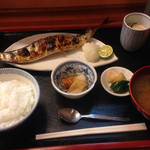 青田 - 秋刀魚定食